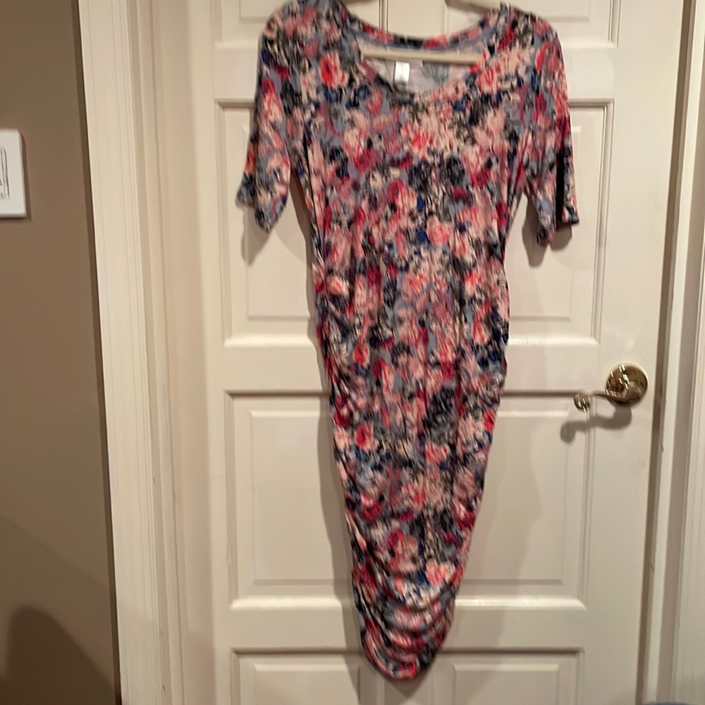 Motherhood dress ruching on both sides very soft stretch’s size medium